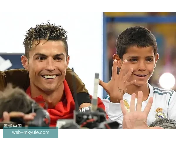 罗马诺曝C罗与胜利关系一直良好