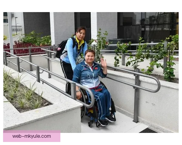 巴黎残奥运选手村迎接各国健儿 打造无障碍环境